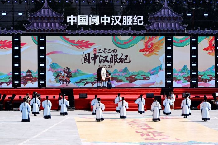 新闻资讯演示：新媒高科商业直播行业网站开发完成